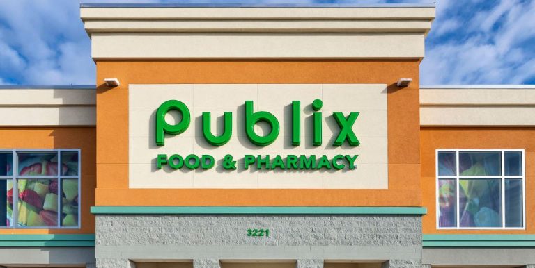 Is Publix Open on Memorial Day 2021? Here Are the Supermarket's