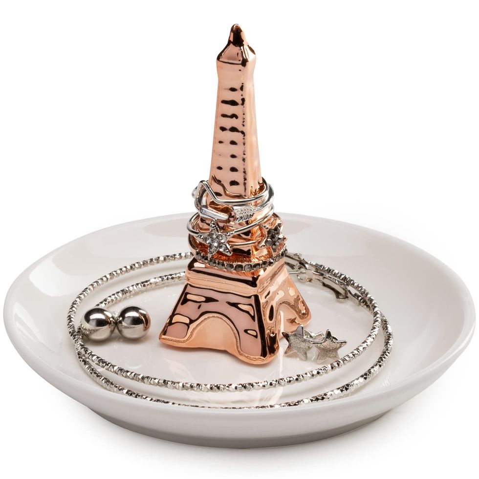 Eiffel Tower Ring Holder