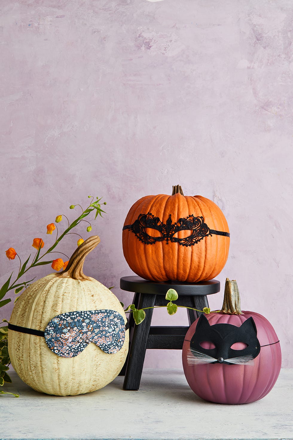 pumpkin faces, pumpkins with eye masks