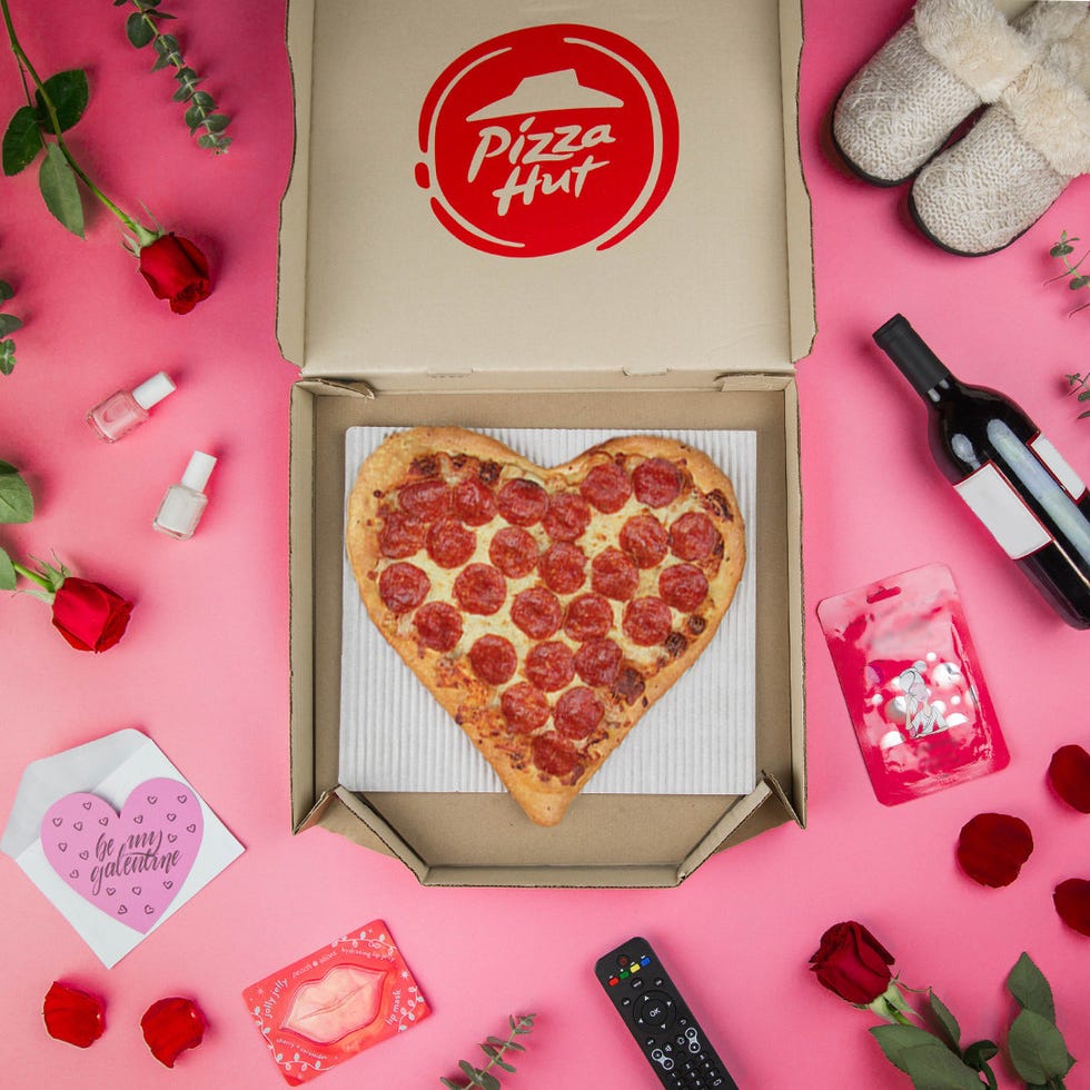 where-to-buy-heart-shaped-pizza-pizza-hit-1580850569